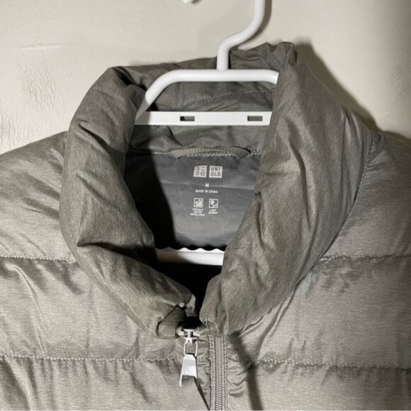 Uniqlo Women's Gray Puffer Jacket - Picture 4 of 7